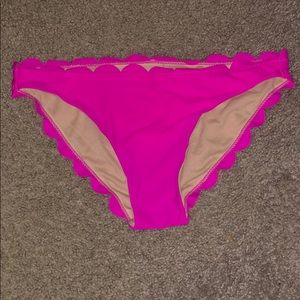 Pink scallop bottoms